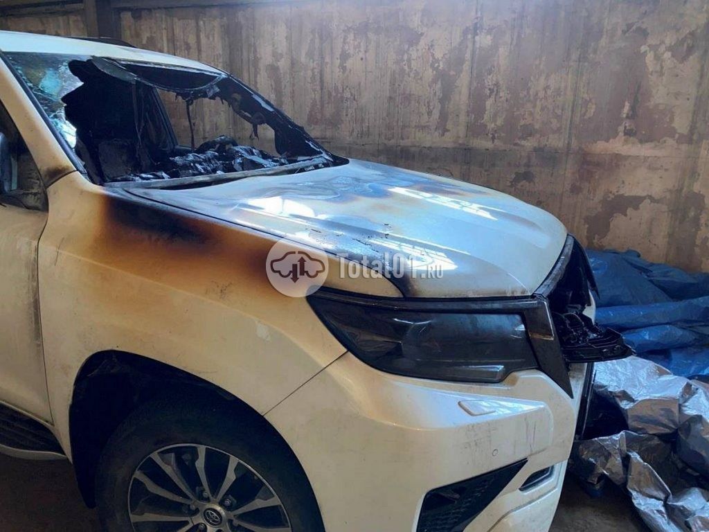 Фото Toyota Land Cruiser 32