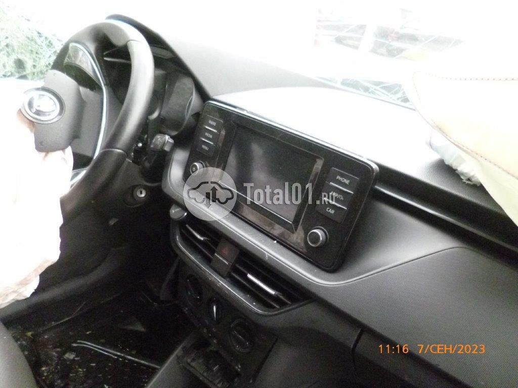 Фото Skoda Rapid 26