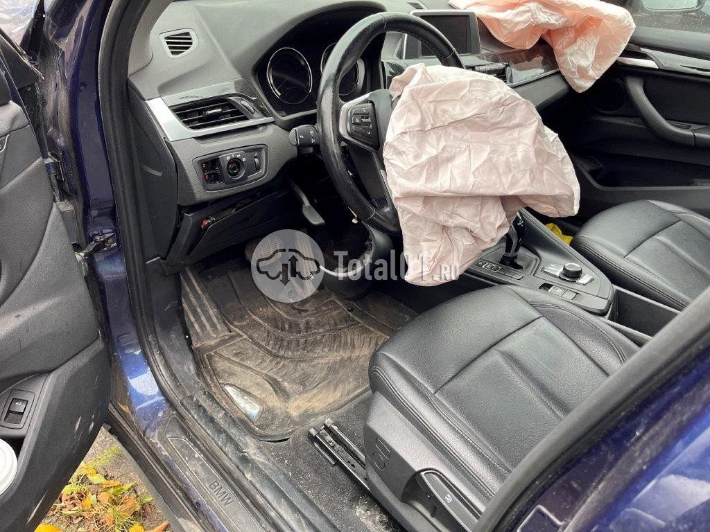 Фото BMW X1 100