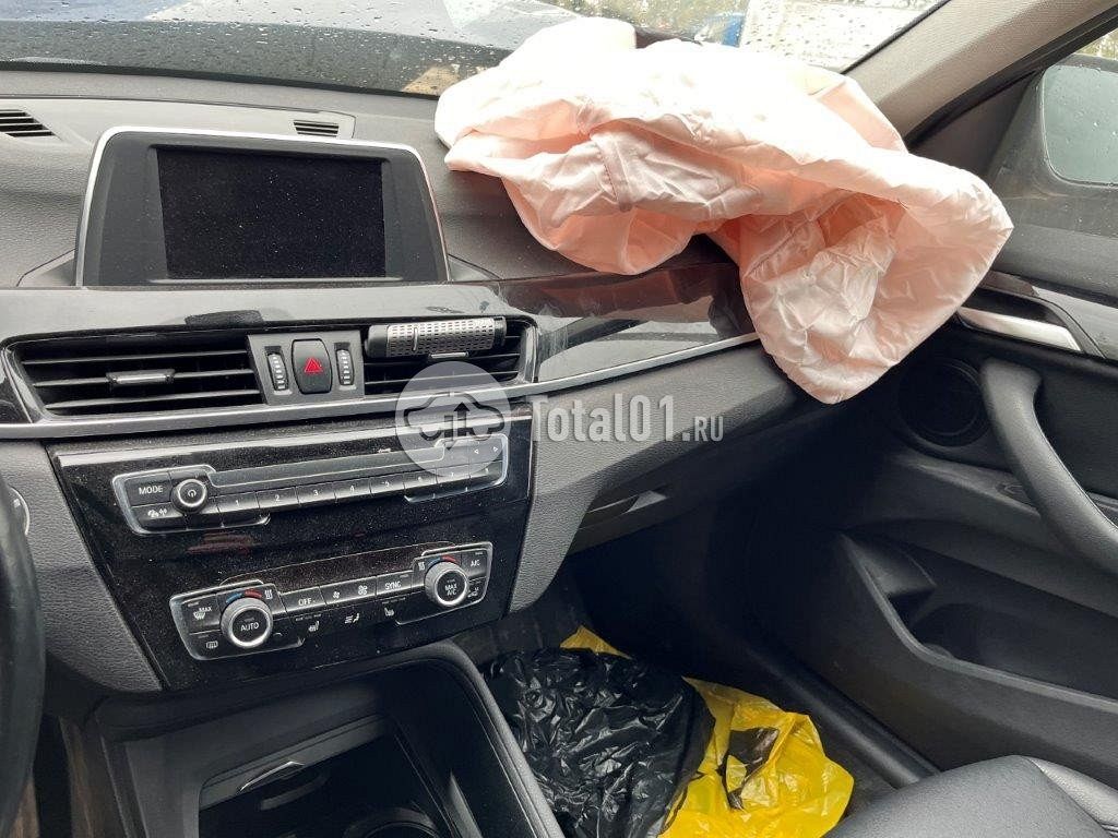 Фото BMW X1 112