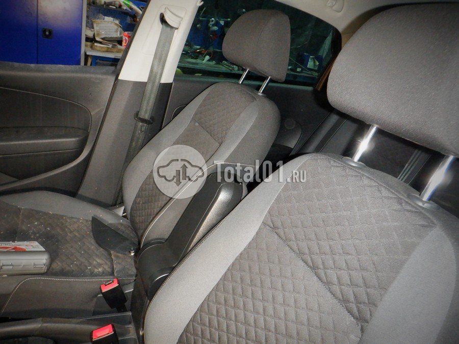 Фото Volkswagen Polo 32