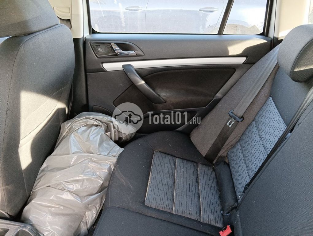 Фото Skoda Octavia 100