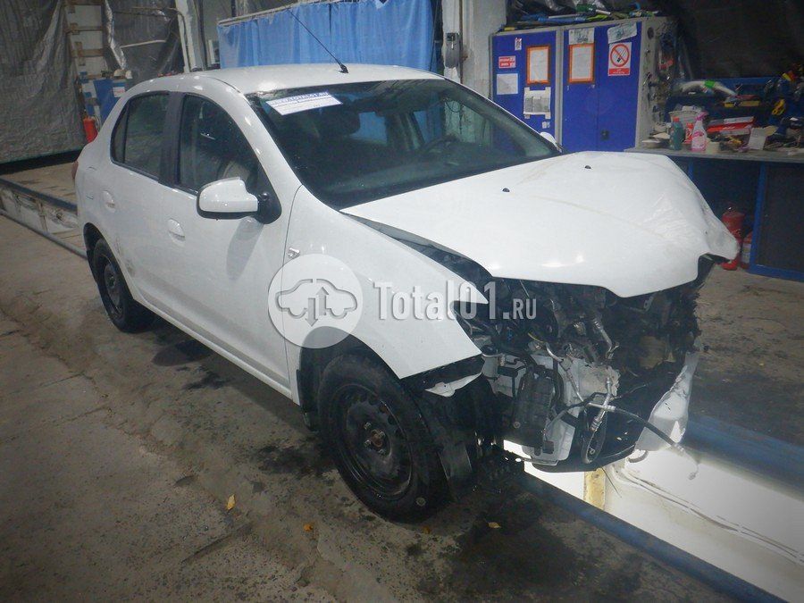 Фото Renault Logan 2