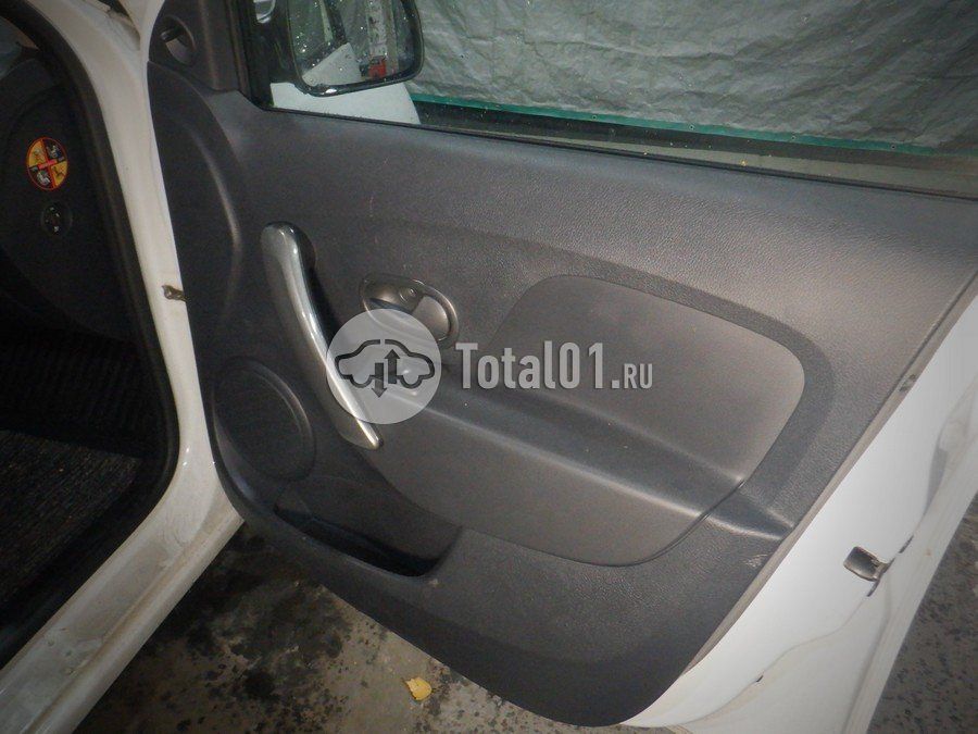 Фото Renault Logan 58