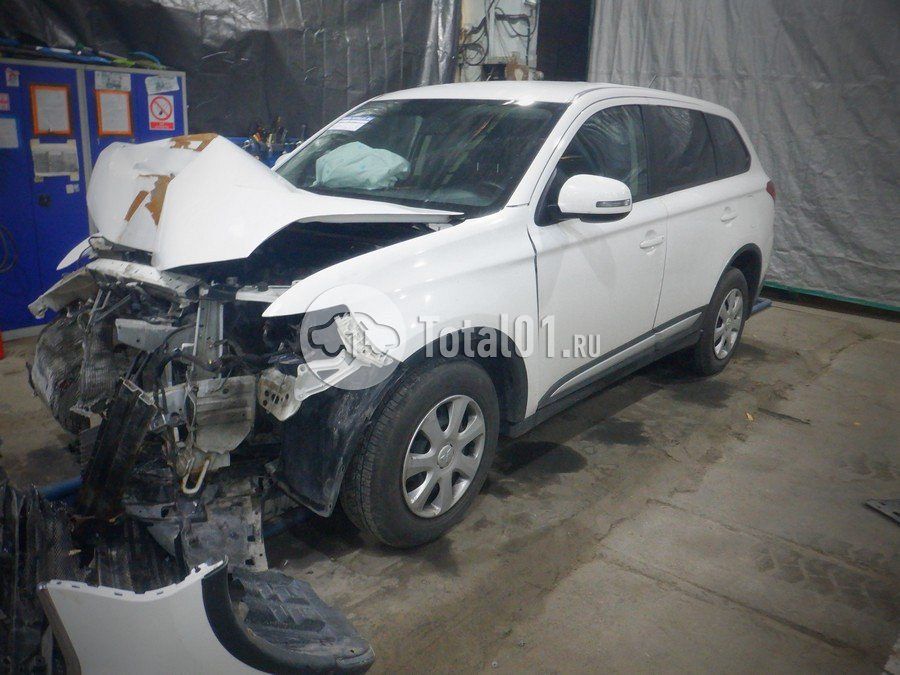 Фото Mitsubishi Outlander 8