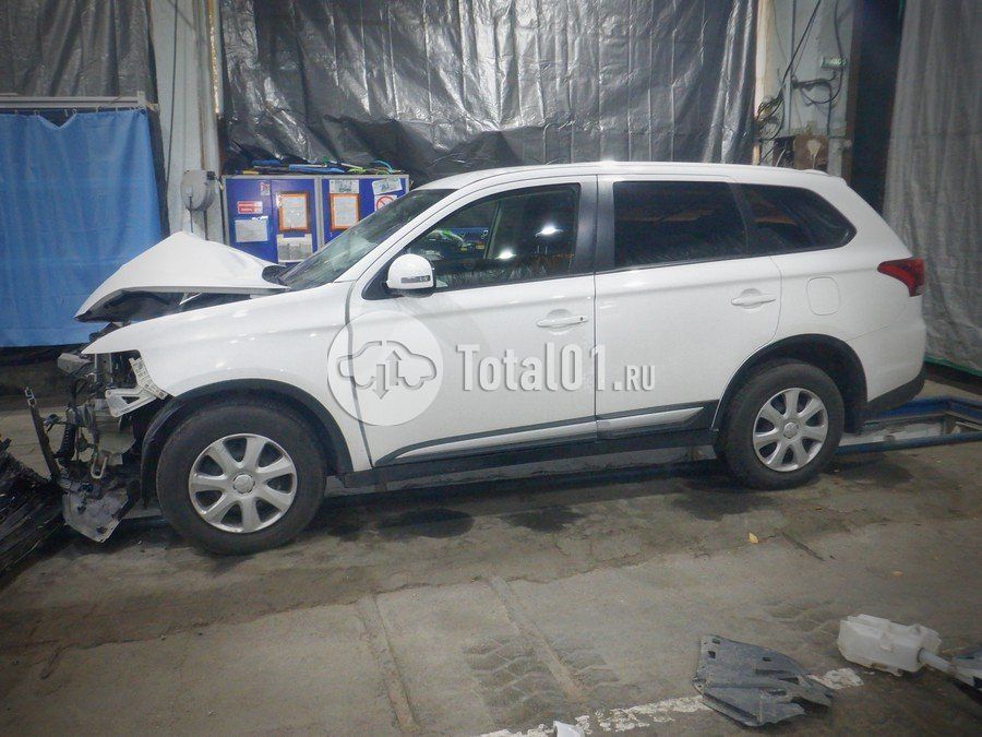 Фото Mitsubishi Outlander 10