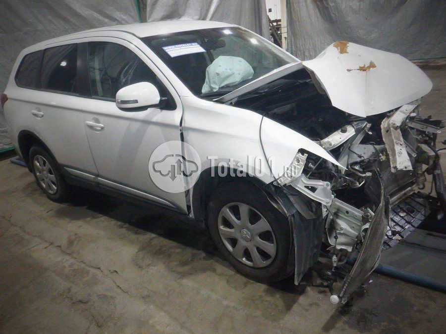 Фото Mitsubishi Outlander 12
