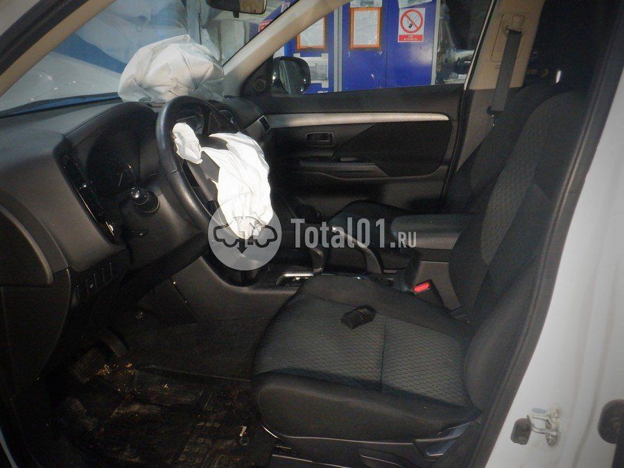 Фото Mitsubishi Outlander 50