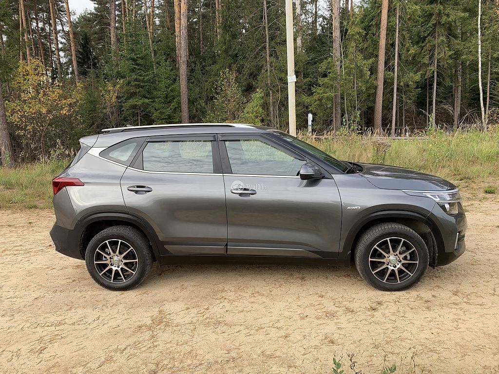 Фото KIA Seltos 8