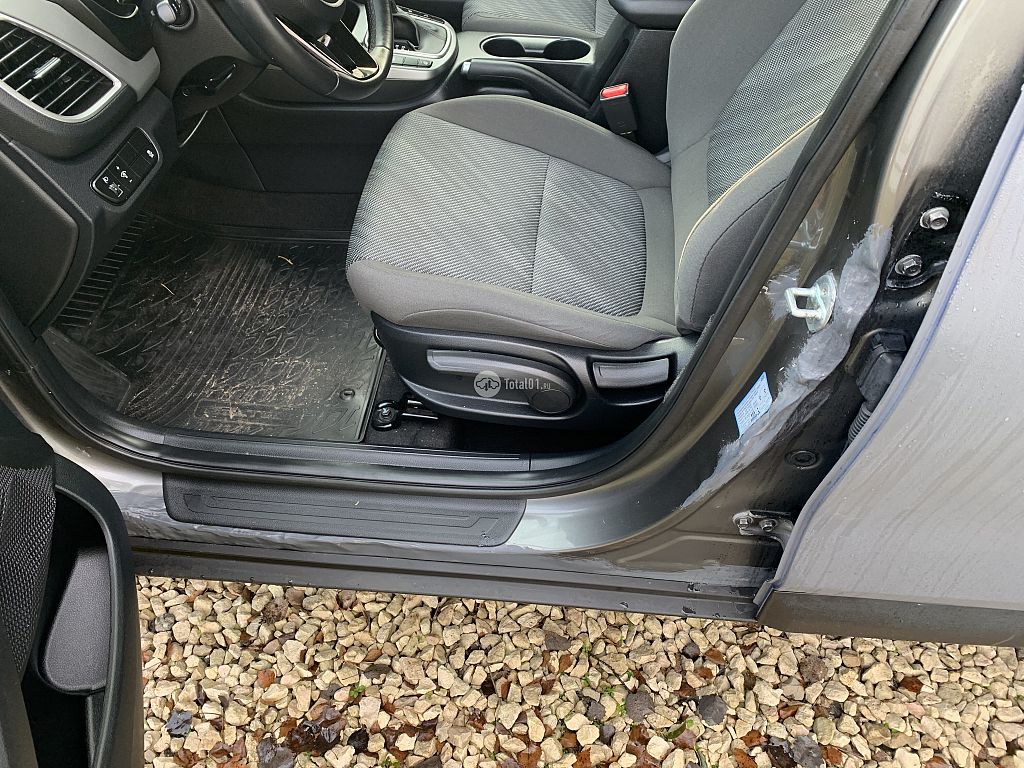 Фото KIA Seltos 14