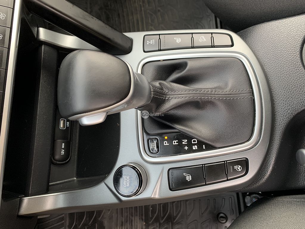 Фото KIA Seltos 26