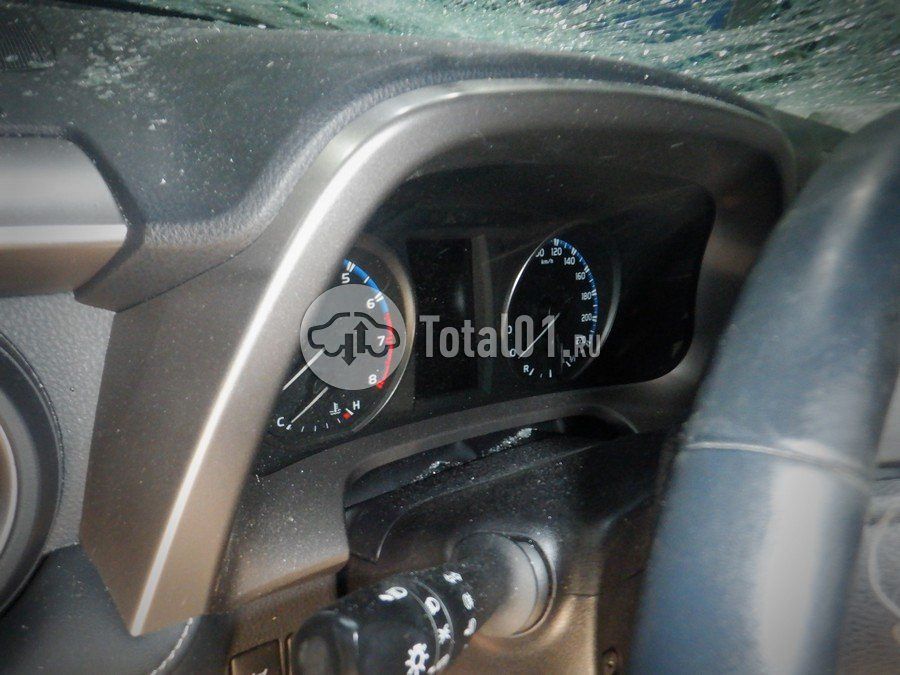 Фото Toyota RAV4 28