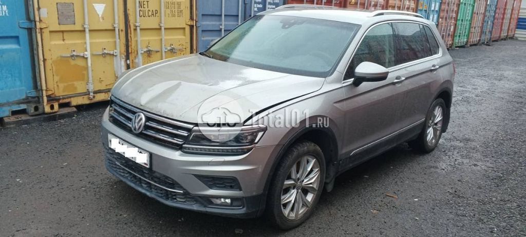 Фото Volkswagen Tiguan 8