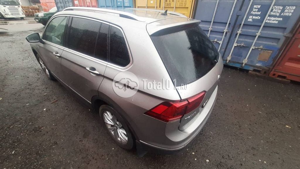 Фото Volkswagen Tiguan 28