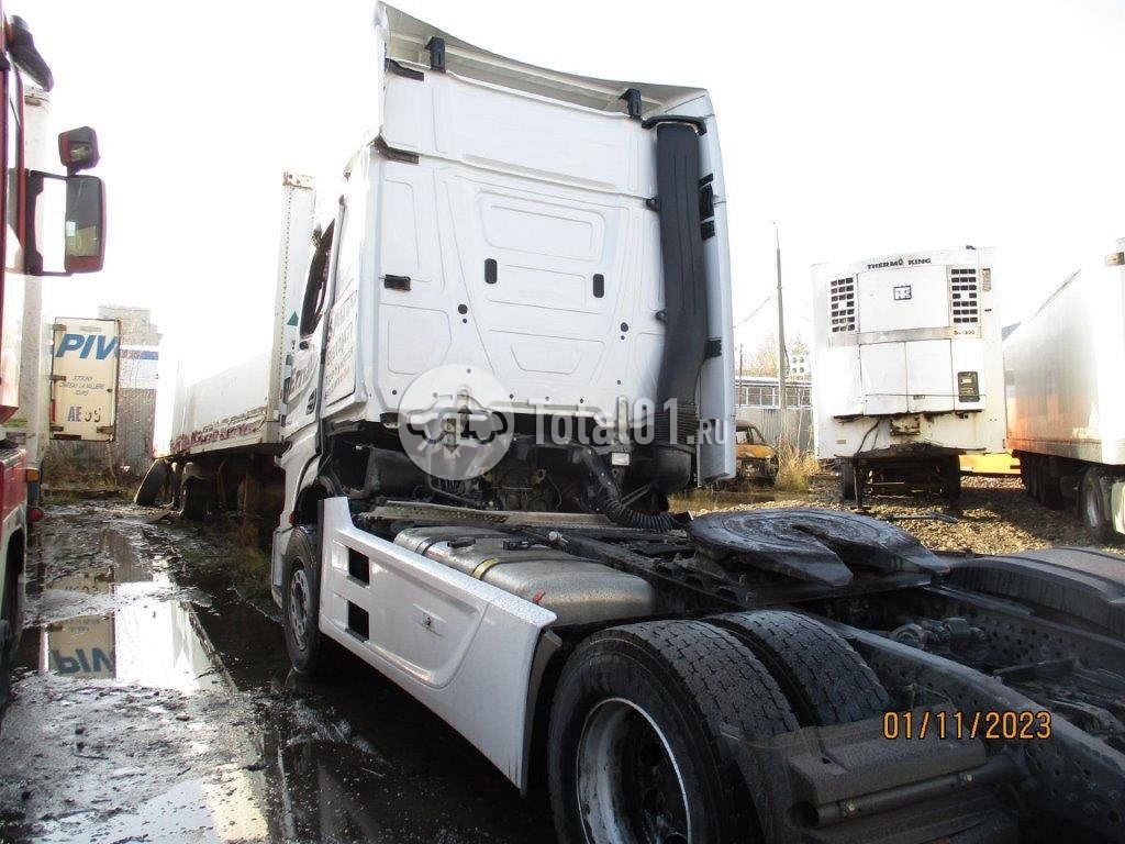 Фото Mercedes-Benz Actros 1851 4