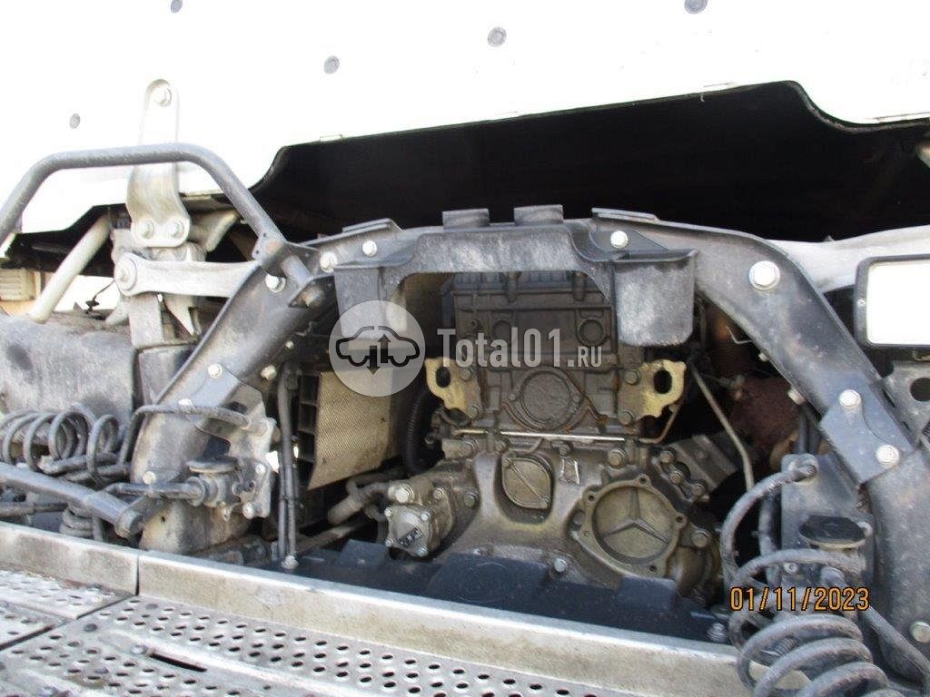 Фото Mercedes-Benz Actros 1851 240