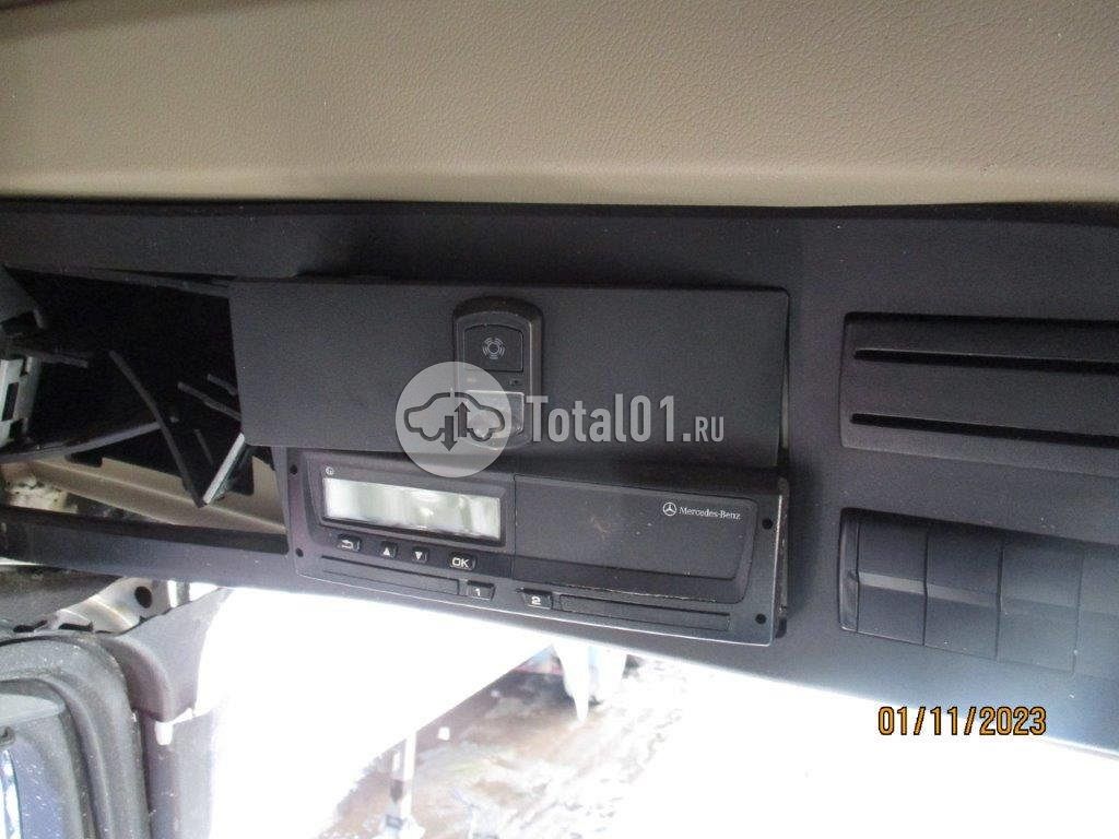 Фото Mercedes-Benz Actros 1851 604