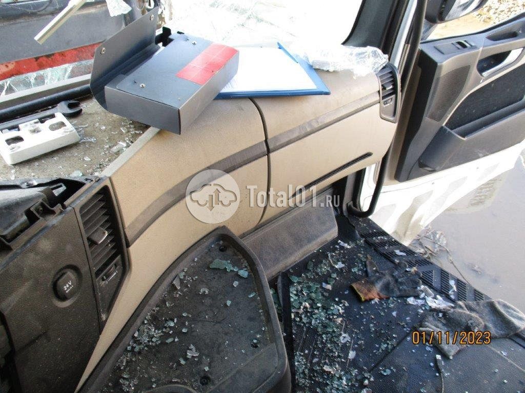 Фото Mercedes-Benz Actros 1851 654