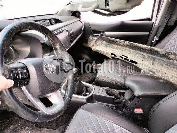 Фото Toyota Hilux 142