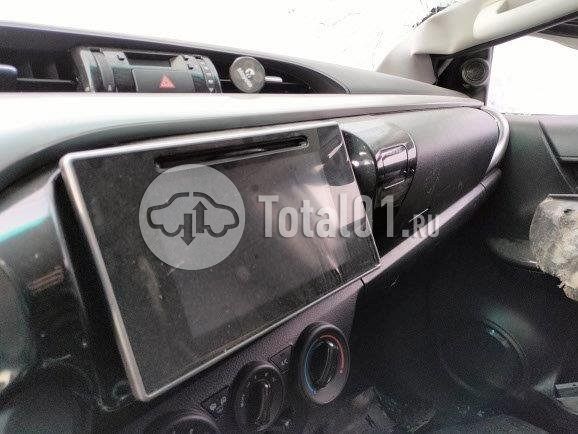 Фото Toyota Hilux 152