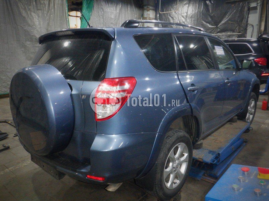 Фото Toyota RAV4 16