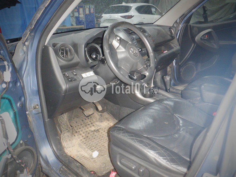 Фото Toyota RAV4 54