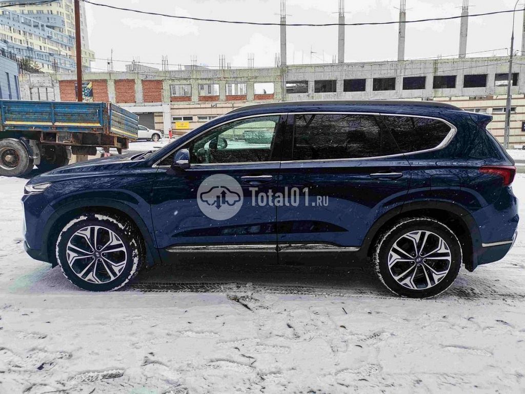 Фото Hyundai Santa Fe 16