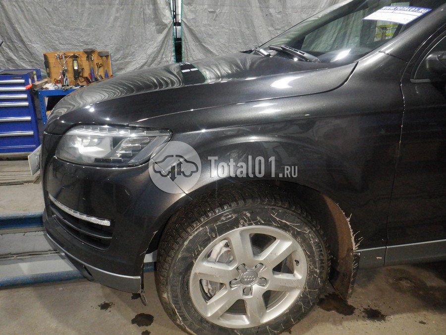 Фото Audi Q7 32