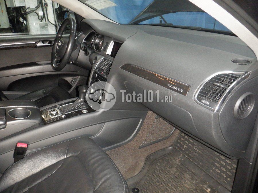 Фото Audi Q7 228
