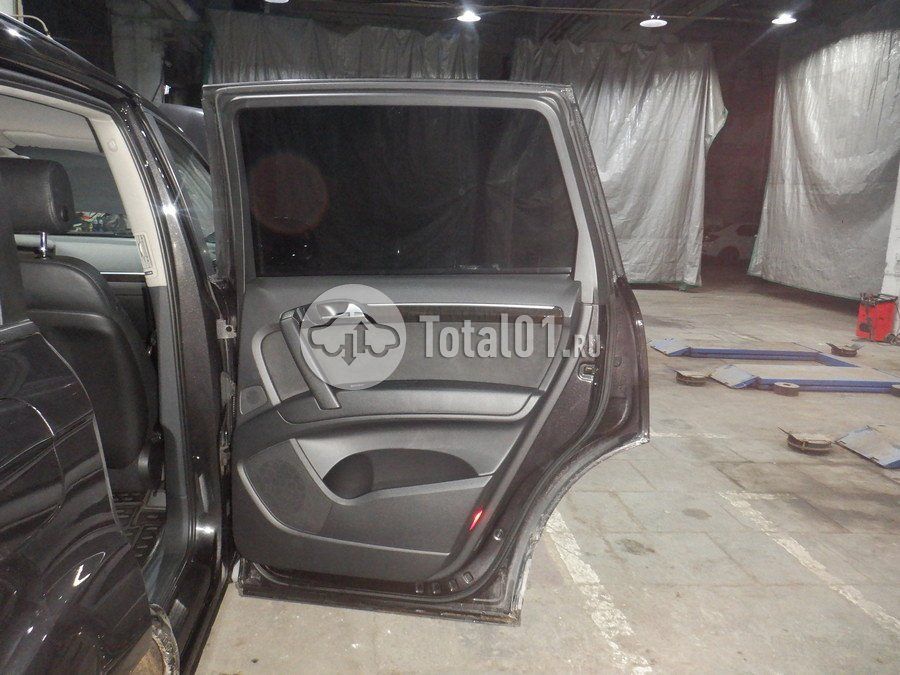 Фото Audi Q7 238