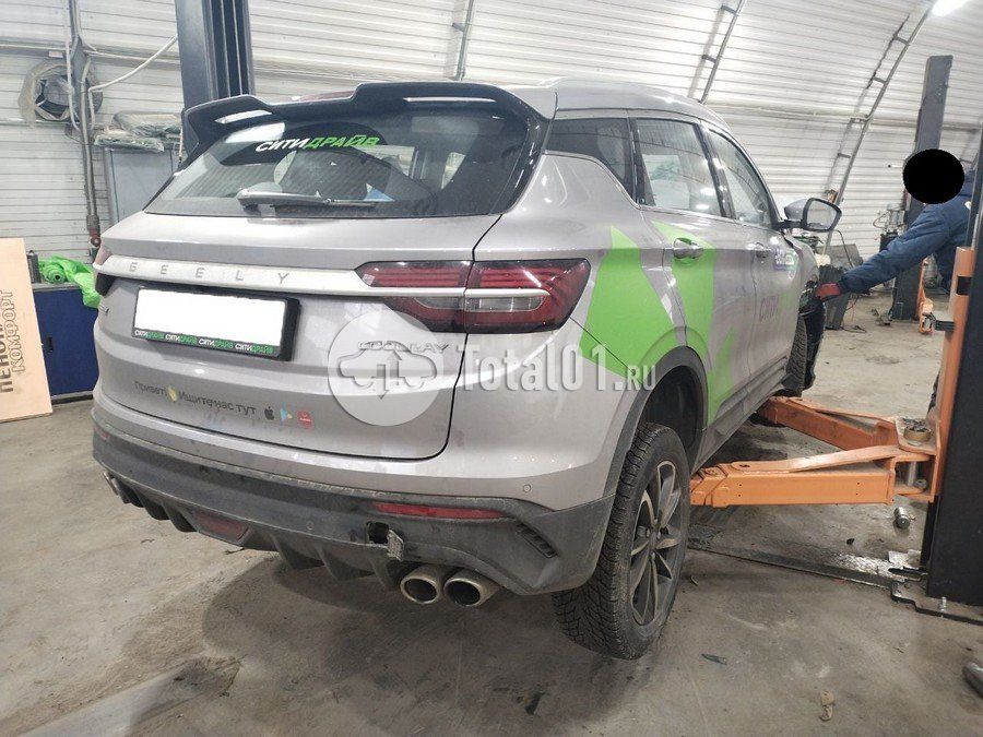 Фото Geely Coolray 6