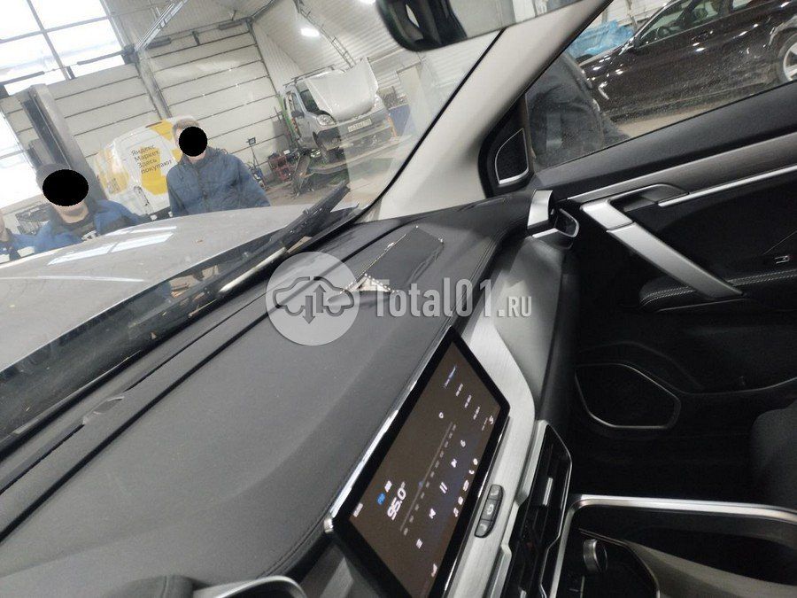 Фото Geely Coolray 280