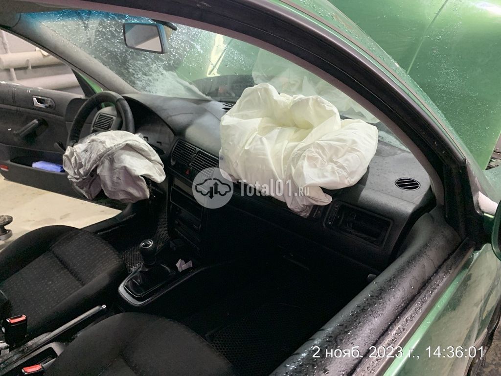 Фото Volkswagen Golf Variant 110