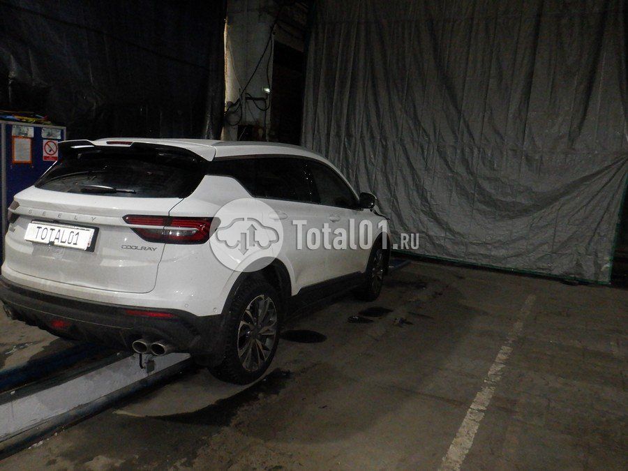 Фото Geely Coolray 16