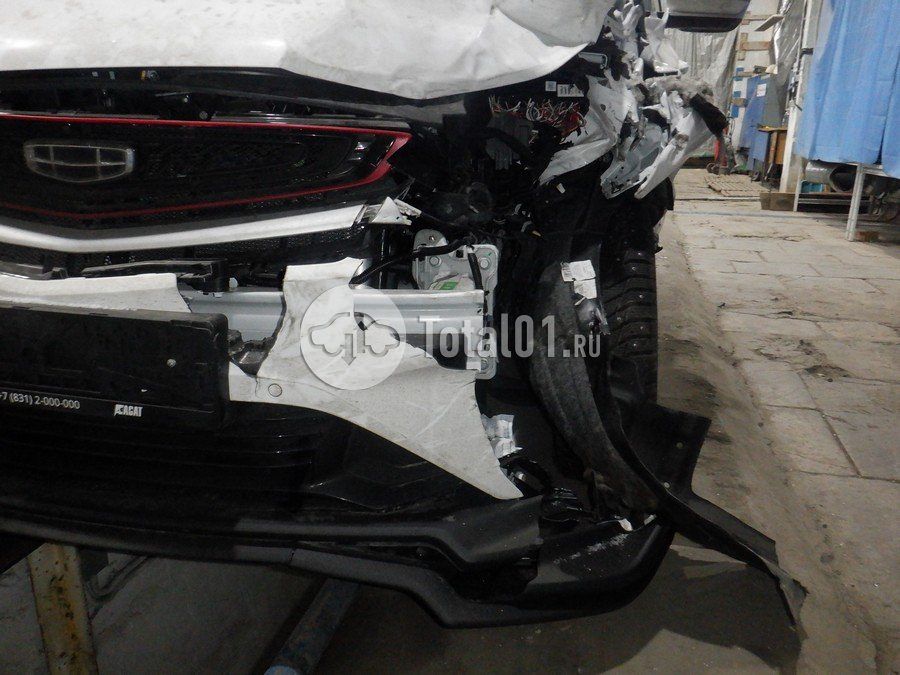 Фото Geely Coolray 56