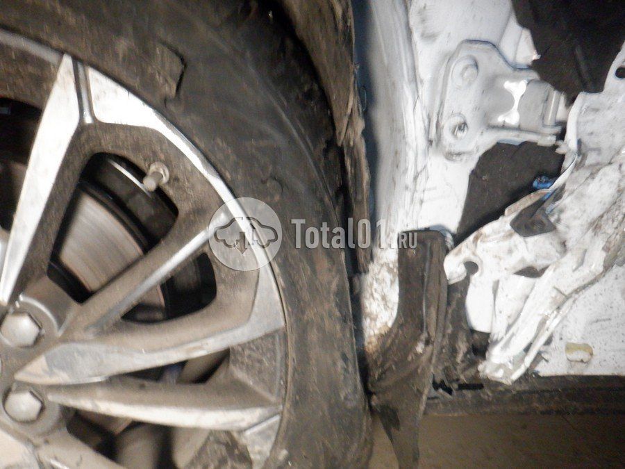 Фото Geely Coolray 140