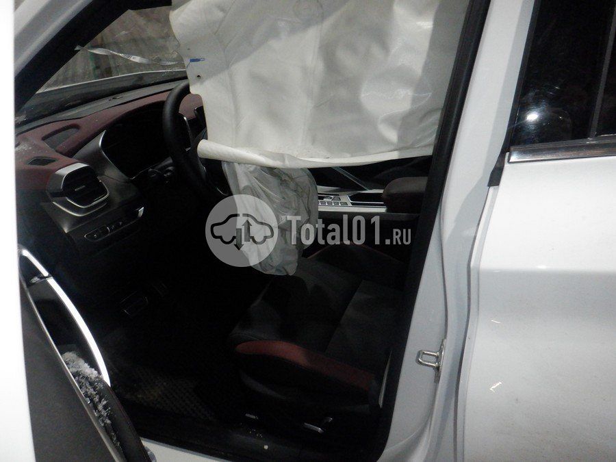 Фото Geely Coolray 168