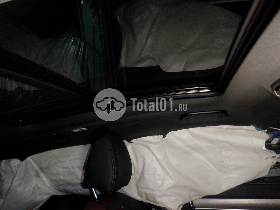 Фото Geely Coolray 220