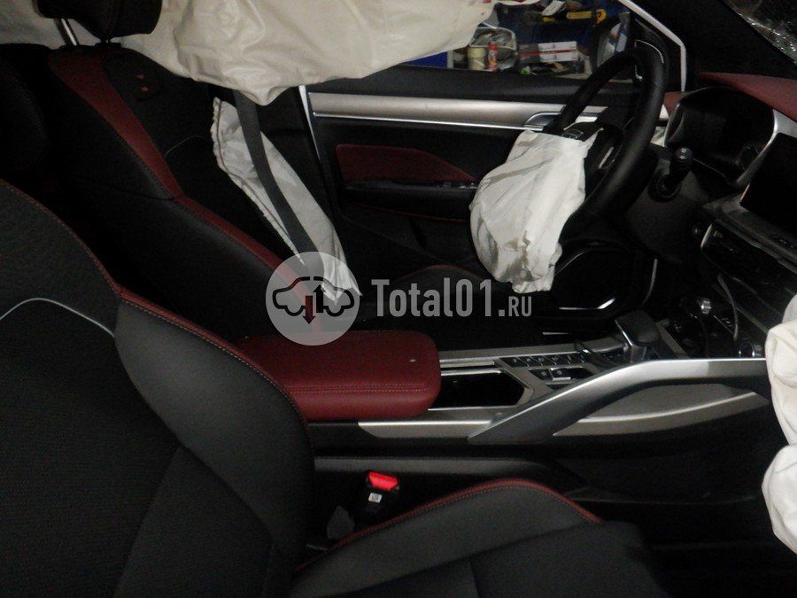 Фото Geely Coolray 222