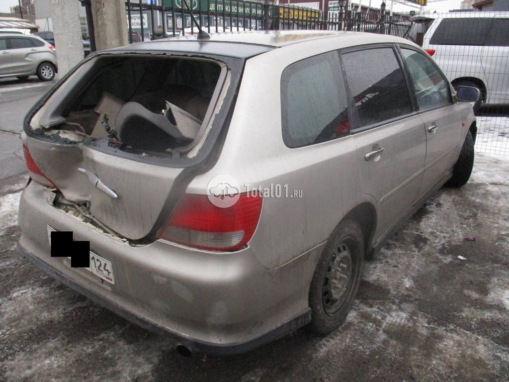 Фото Honda Avancier 10
