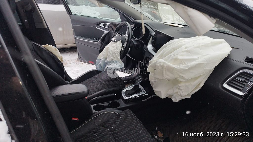 Фото KIA cee\'d 118