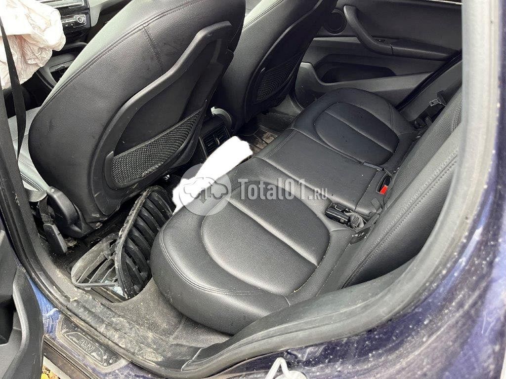 Фото BMW X1 90