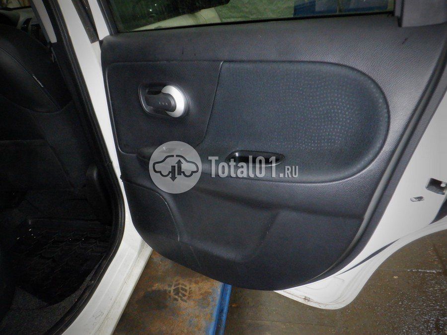 Фото Nissan Note 38