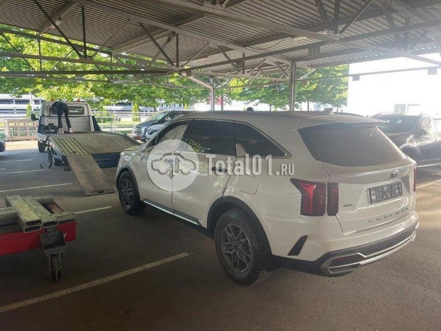 Фото KIA Sorento 14