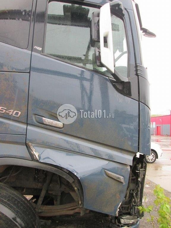 Фото Volvo FH-TRUCK 6x4 128