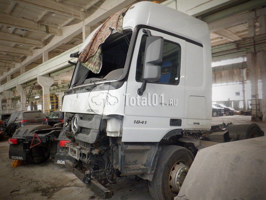 Фото Mercedes-Benz Actros 2