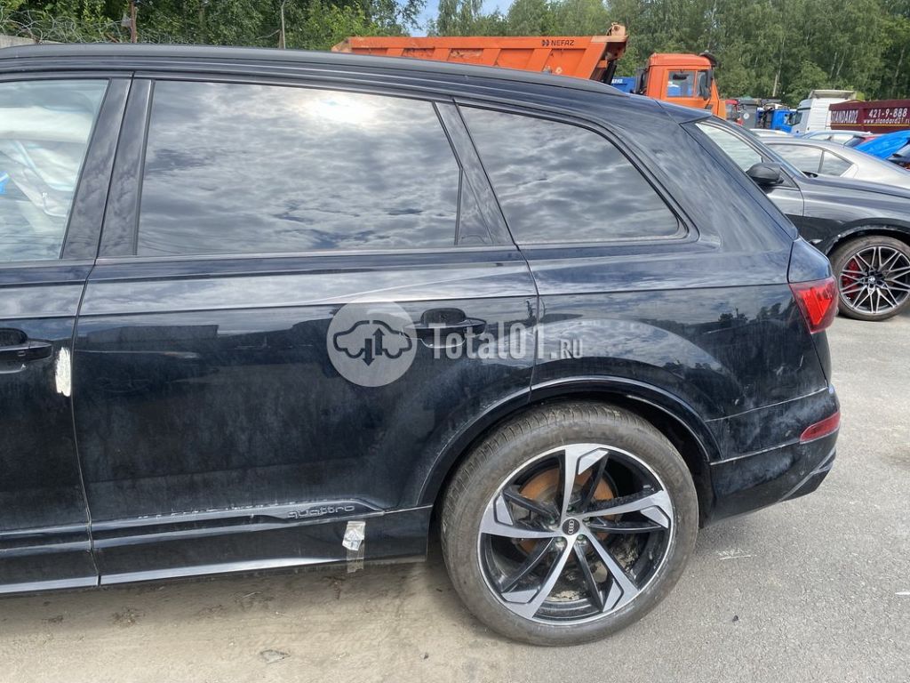 Фото Audi Q7 68