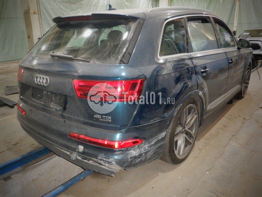 Фото Audi Q7 2