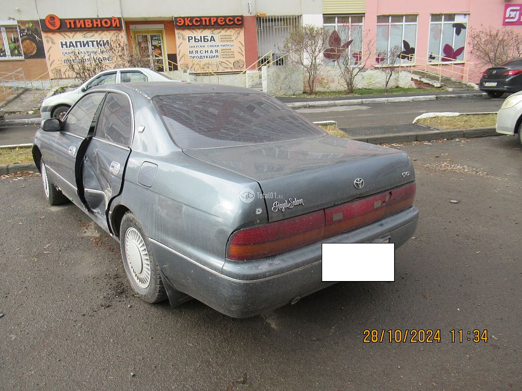 Фото Toyota Crown 4