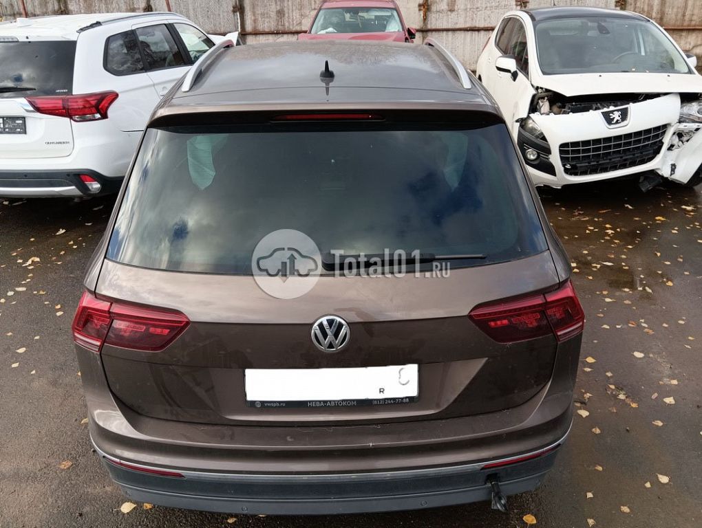 Фото Volkswagen Tiguan 26